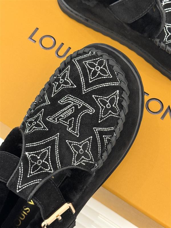 2025126113534436 310